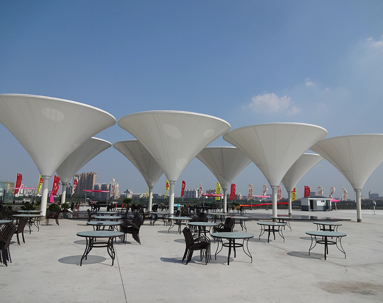 景觀膜結(jié)構(gòu)選鑄鐵補(bǔ)焊方法時(shí)要考慮的因素有哪些？