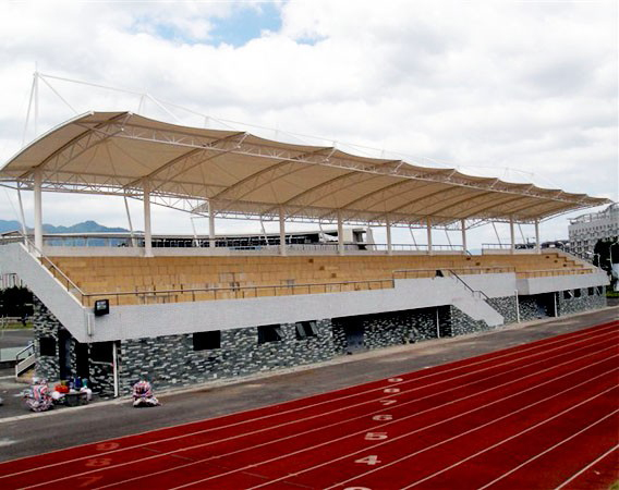 體育場(chǎng)膜結(jié)構(gòu)看臺(tái)設(shè)計(jì)施工注意事項(xiàng)